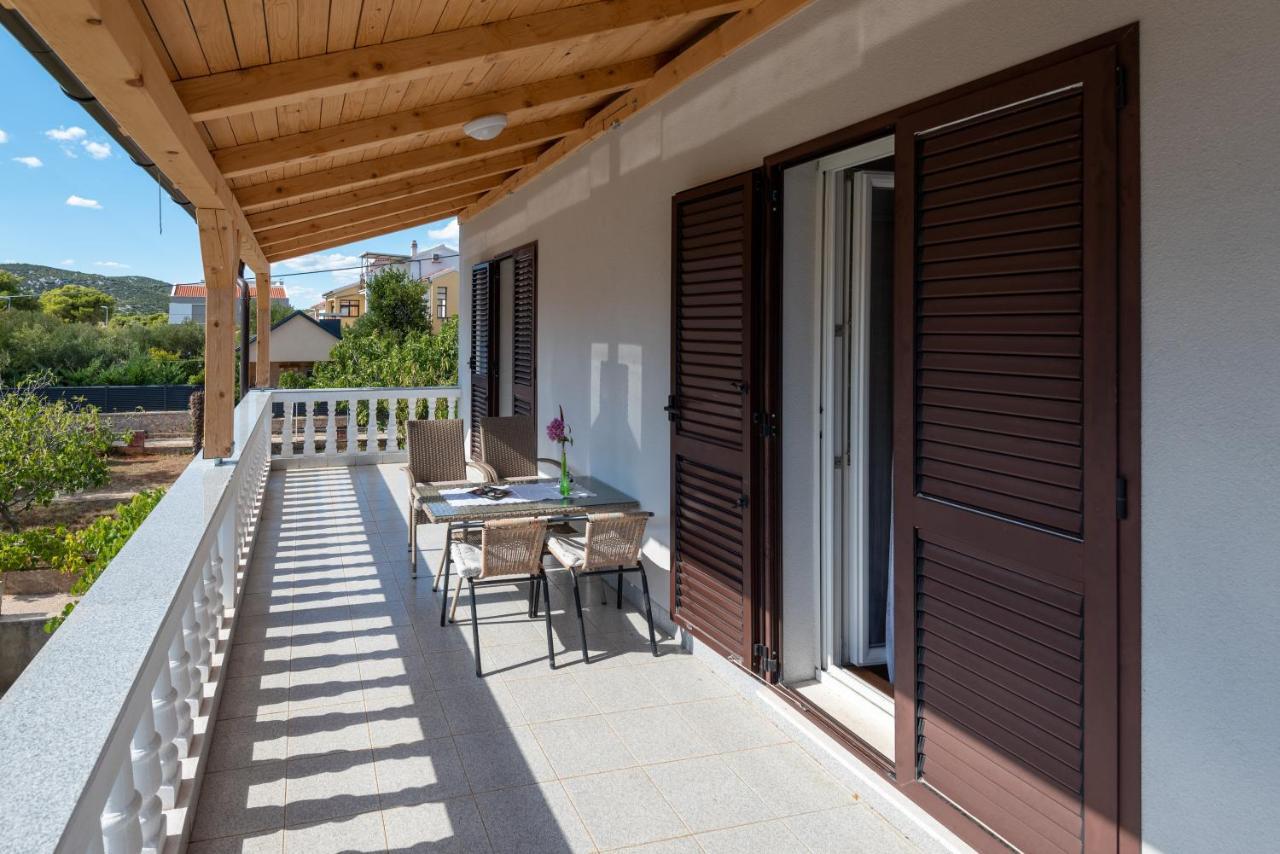 Apartman Tribunj Трибунь Экстерьер фото