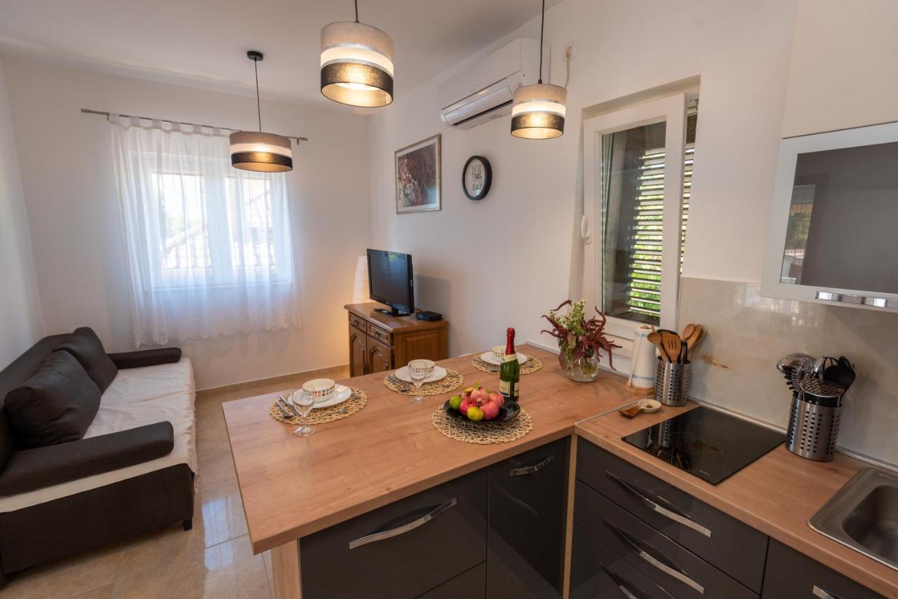 Apartman Tribunj Трибунь Экстерьер фото